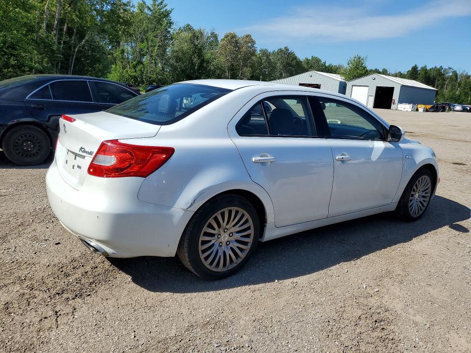 Photo 3 from auction – 2010 SUZUKI KIZASHI with VIN JS2RF9A71A6100117