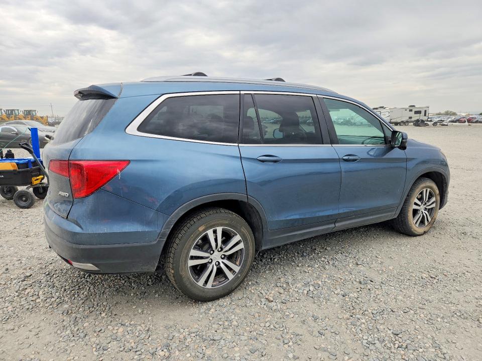 Photo 3 from auction – 2016 HONDA PILOT with VIN 5FNYF6H52GB107289