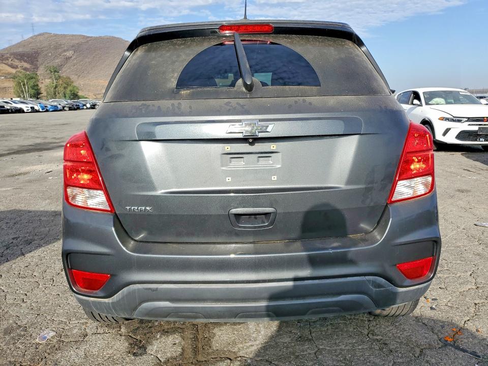 Photo 6 from auction – 2020 CHEVROLET TRAX with VIN 3GNCJKSB2LL214121