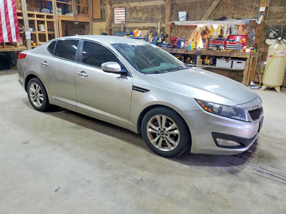 Photo 4 from auction – 2013 KIA OPTIMA with VIN 5XXGM4A74DG093471