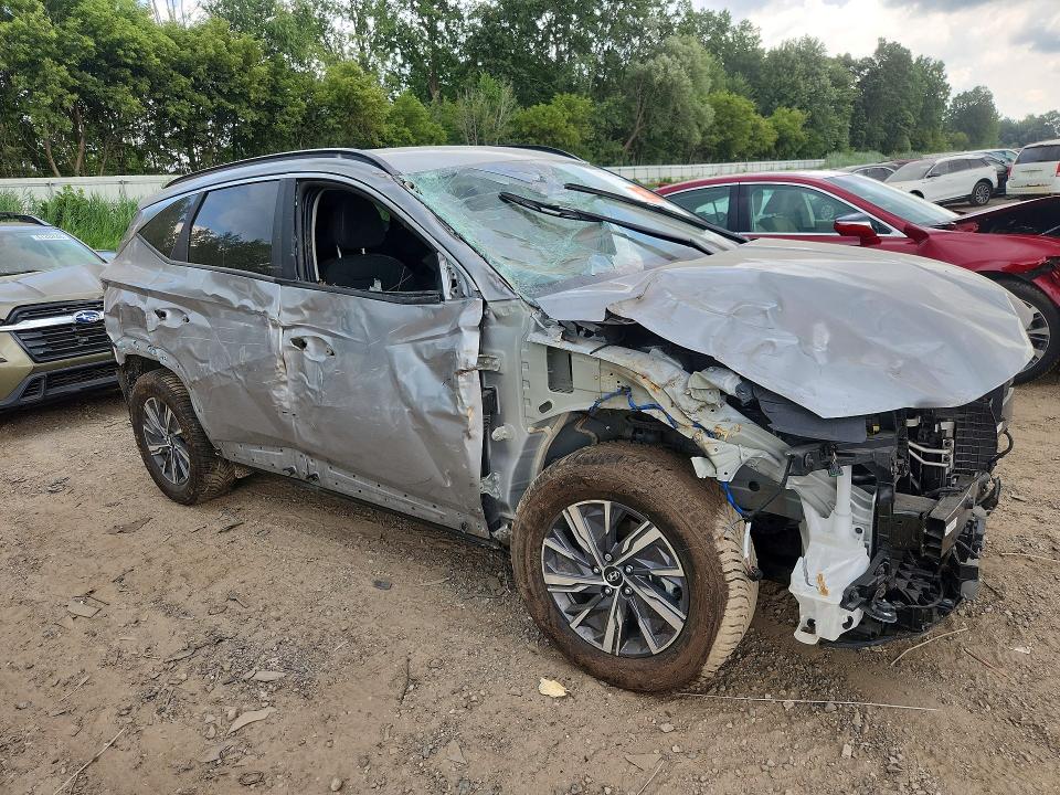 Photo 4 from auction – 2023 HYUNDAI TUCSON with VIN KM8JBCA11PU092046