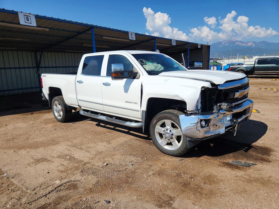 Photo 4 from auction – 2017 CHEVROLET SILVERADO with VIN 1GC1KWEGXHF174593