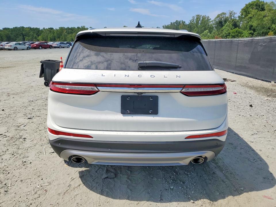 Photo 6 from auction – 2021 LINCOLN CORSAIR with VIN 5LMCJ1D93MUL00485