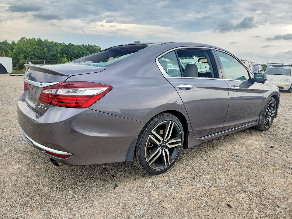 Photo 3 from auction – 2017 HONDA ACCORD with VIN 1HGCR3F96HA041167