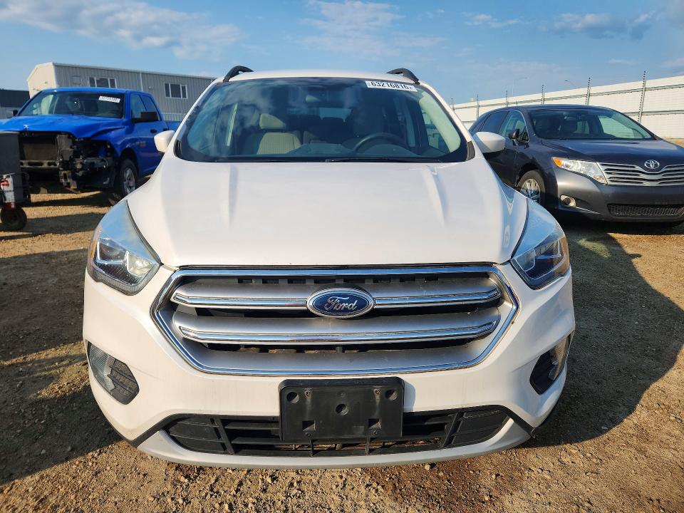 Photo 5 from auction – 2017 FORD ESCAPE with VIN 1FMCU9GD0HUB63892