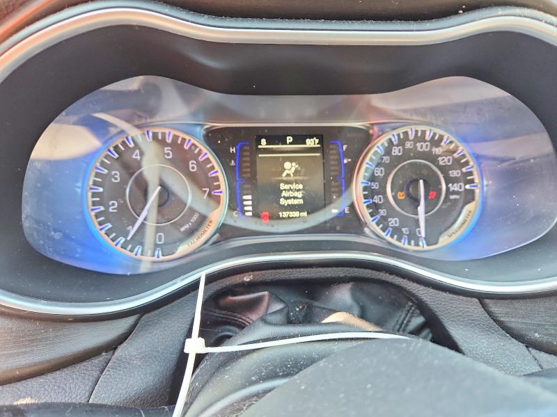 Photo 9 from auction – 2015 CHRYSLER 200 with VIN 1C3CCCAB9FN547810