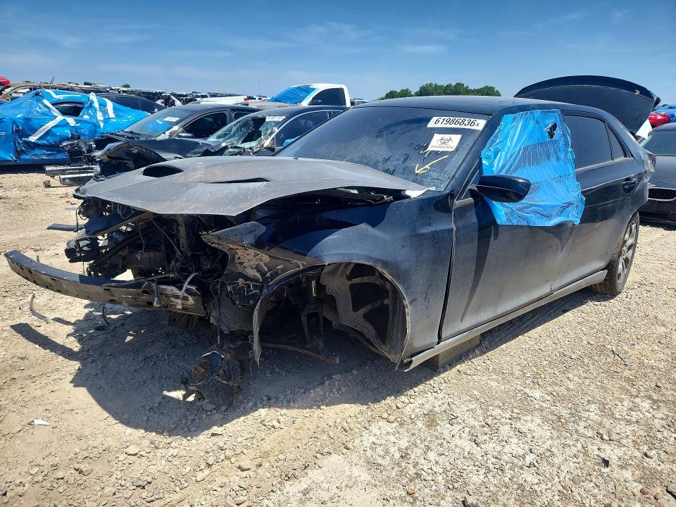 CHRYSLER 300 2016 with VIN 2C3CCAGGXGH136093 - Photo from auction