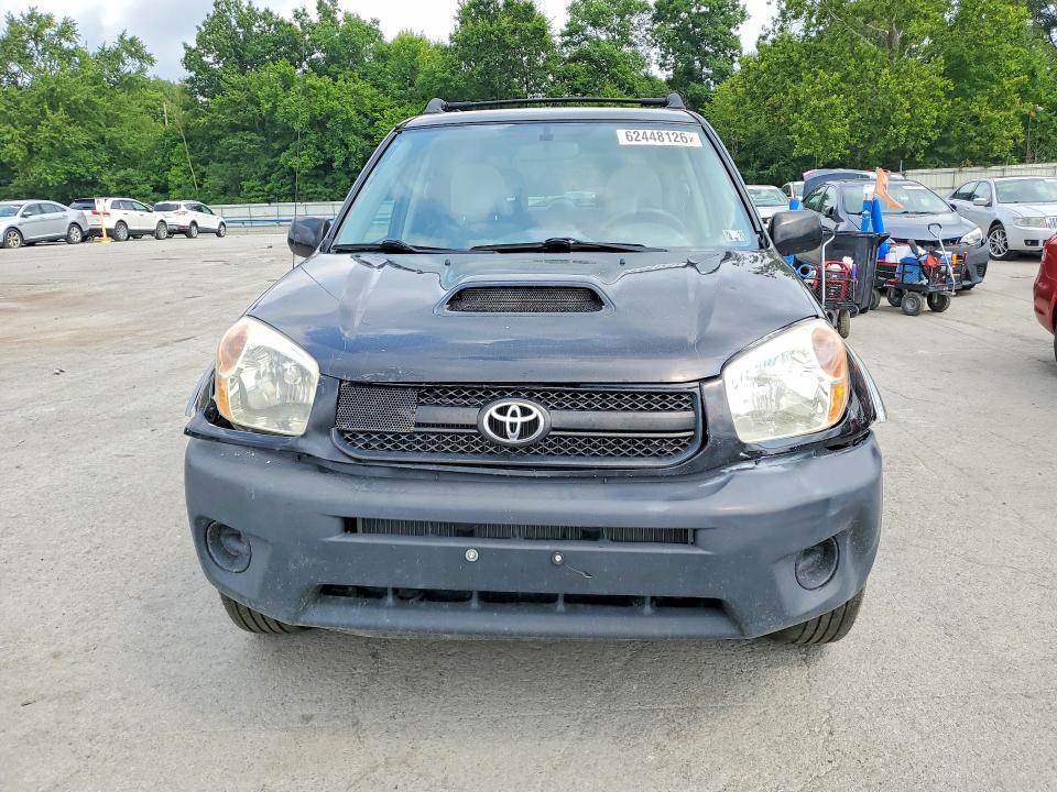 Photo 5 from auction – 2004 TOYOTA RAV4 with VIN JTEHD20V646016720