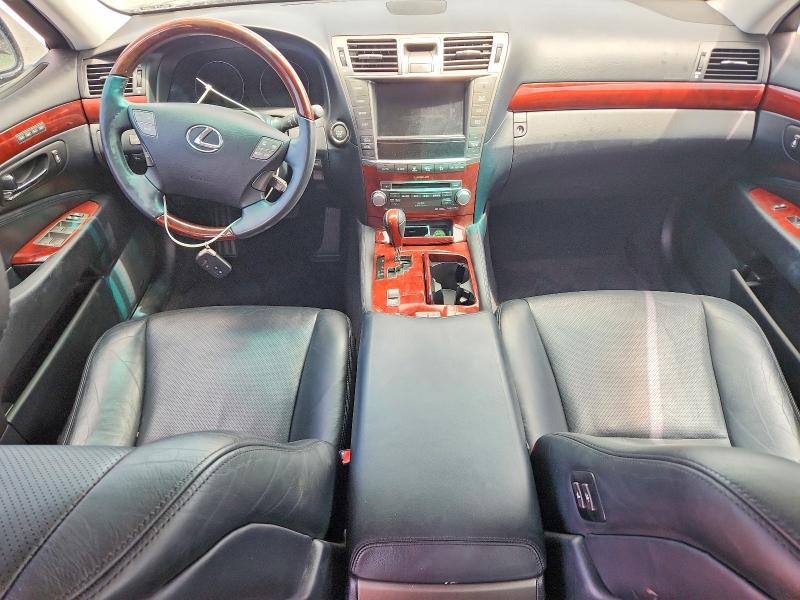 Photo 8 from auction – 2011 LEXUS LS with VIN JTHGL5EF1B5044531