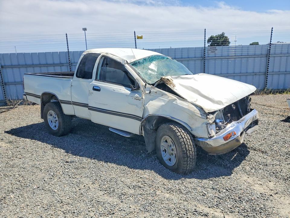 Photo 4 from auction – 1997 TOYOTA T100 with VIN JT4UN24D9V0047451