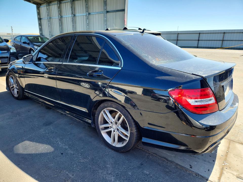 Photo 2 from auction – 2014 MERCEDES-BENZ C with VIN WDDGF4HB4EA921025