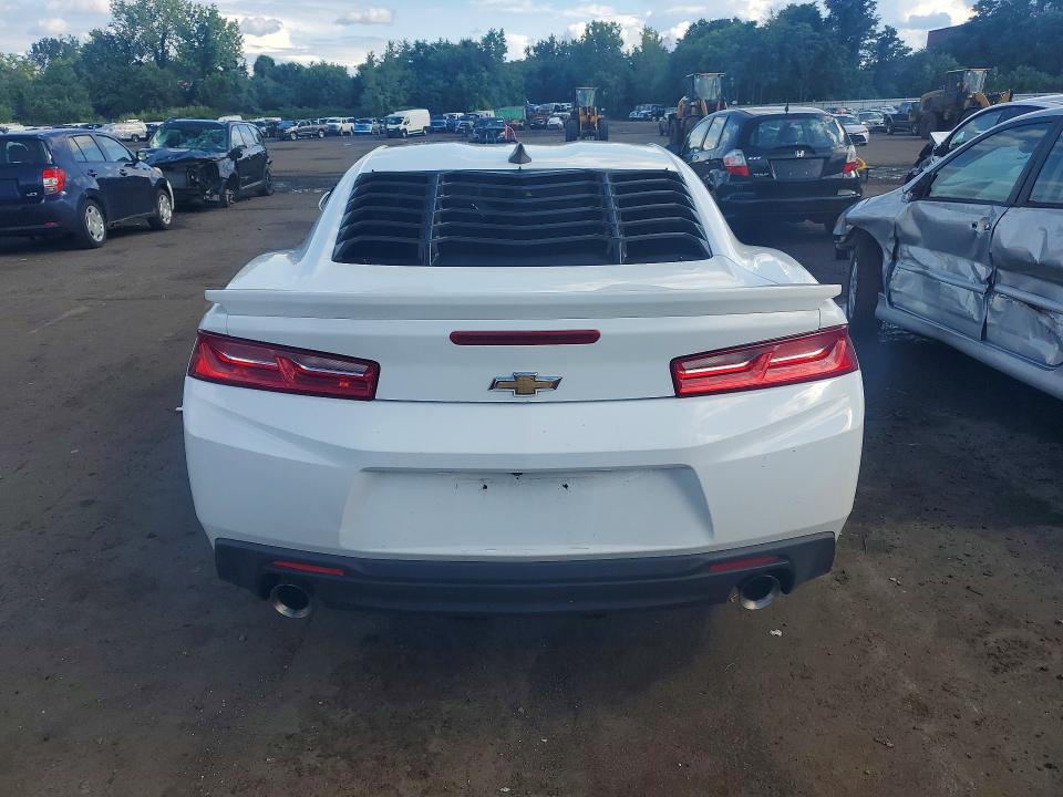 Photo 6 from auction – 2018 CHEVROLET CAMARO with VIN 1G1FB1RS7J0141138