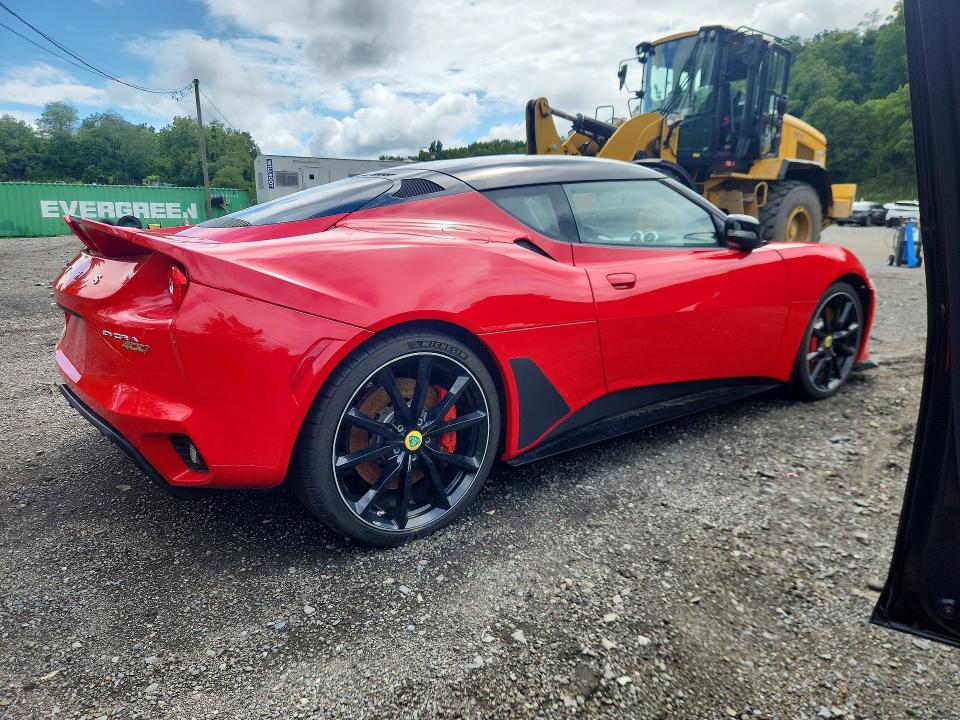 Photo 3 from auction – 2017 LOTUS EVORA with VIN SCCLMDVN4HHA10753