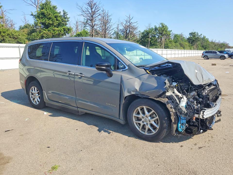 Photo 4 from auction – 2025 CHRYSLER PACIFICA with VIN 2C4RC1BG9SR558338