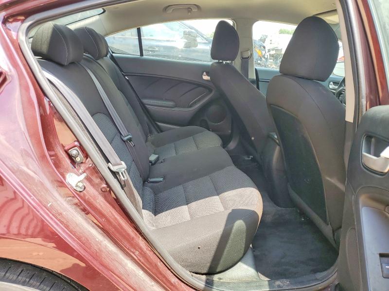 Photo 10 from auction – 2018 KIA FORTE with VIN 3KPFK4A74JE168028
