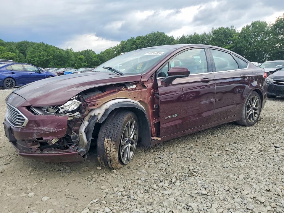 FORD FUSION 2017 with VIN 3FA6P0LU0HR136103 - Photo from auction