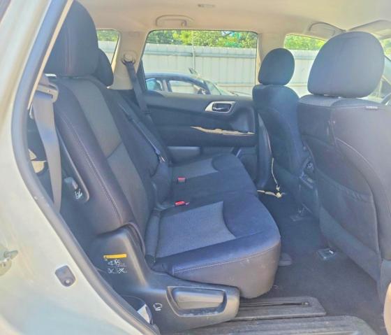 Photo 11 from auction – 2017 NISSAN PATHFINDER with VIN 5N1DR2MM8HC695012