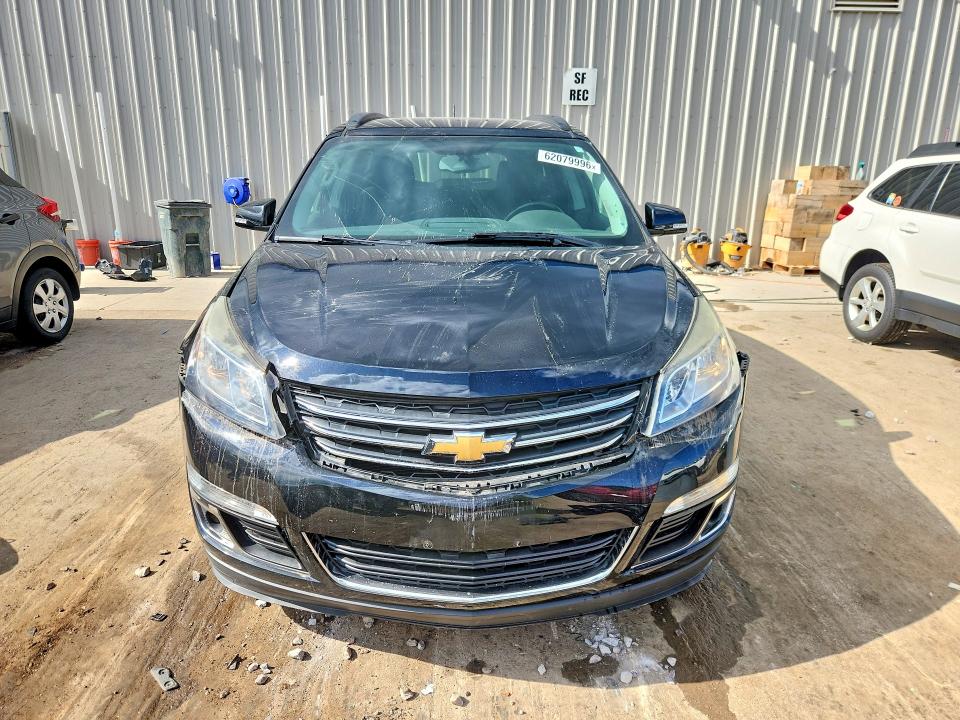 Photo 5 from auction – 2017 CHEVROLET TRAVERSE with VIN 1GNKVGKD7HJ144127