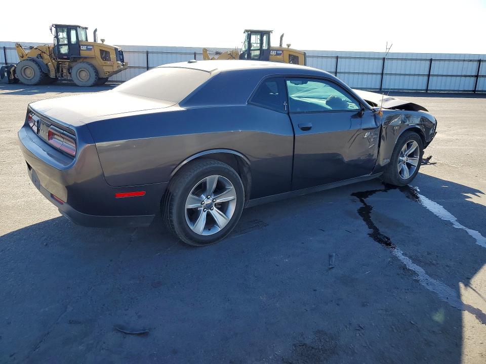 Photo 3 from auction – 2016 DODGE CHALLENGER with VIN 2C3CDZAGXGH172001