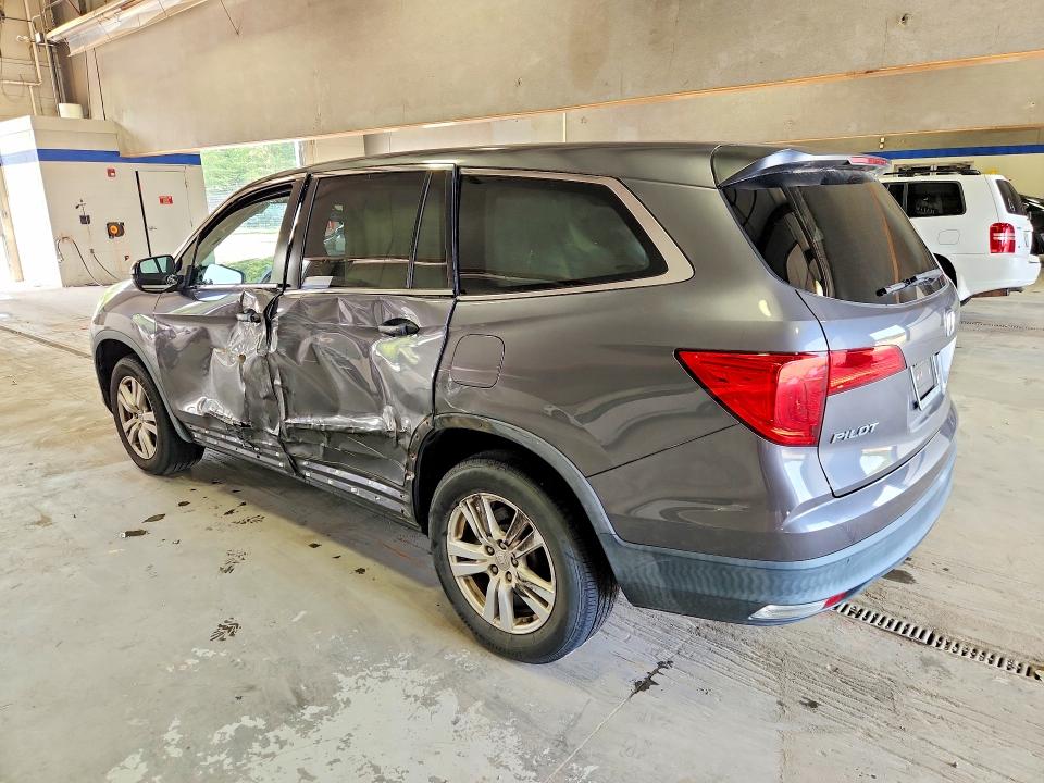 Photo 2 from auction – 2017 HONDA PILOT with VIN 5FNYF5H18HB040268