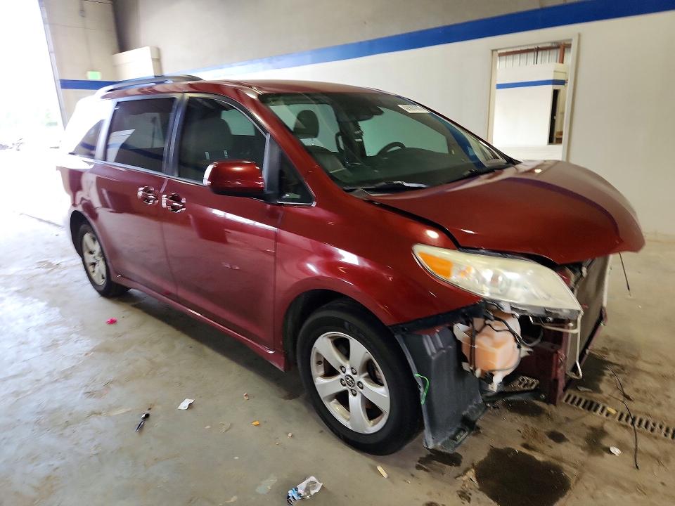 Photo 4 from auction – 2020 TOYOTA SIENNA with VIN 5TDKZ3DC0LS041475