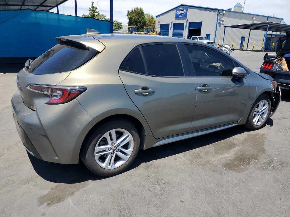 Photo 3 from auction – 2019 TOYOTA COROLLA HATCHBACK with VIN JTNK4RBE3K3061480