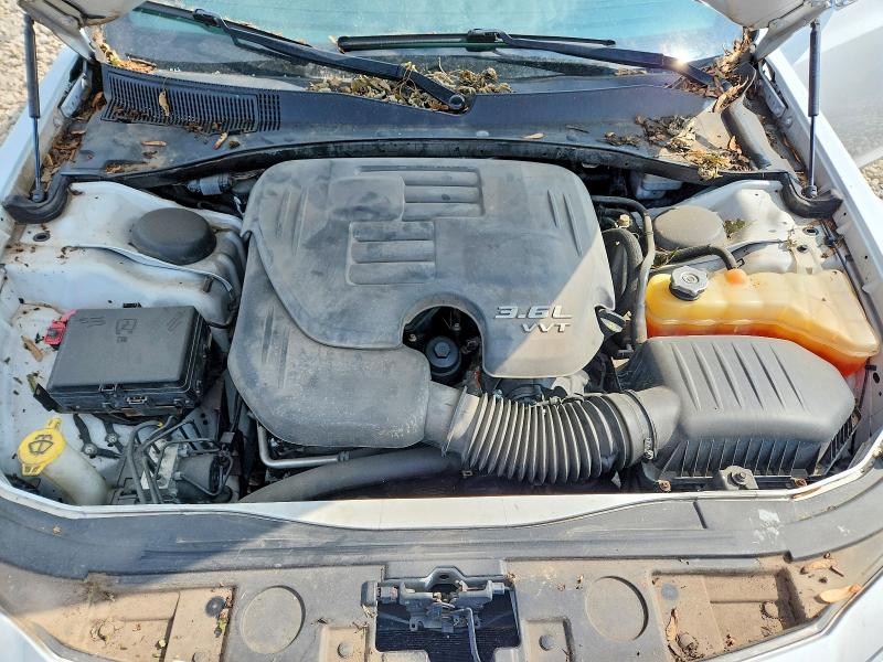 Снимка 11 от търг – 2014 CHRYSLER 300 с VIN 2C3CCAAG9EH327672