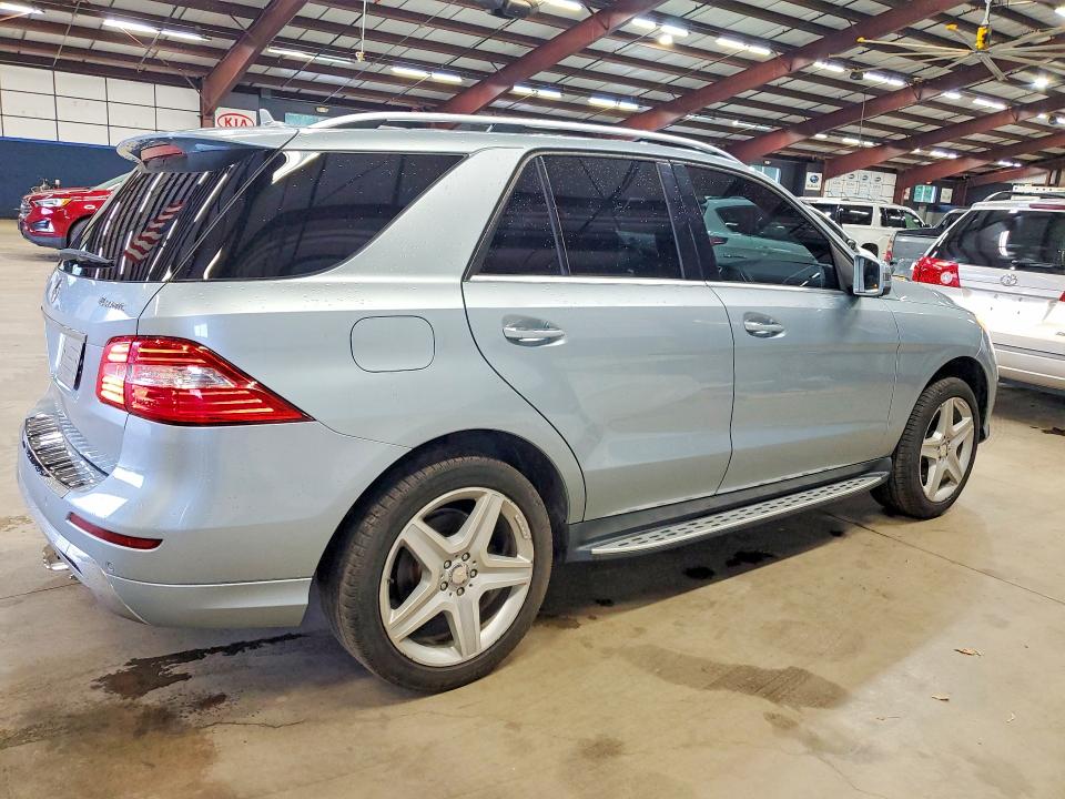 Zdjęcie 3 z aukcji – 2014 MERCEDES-BENZ ML z VIN 4JGDA7DB6EA313408