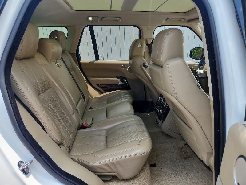 Photo 10 from auction – 2016 LAND ROVER RANGE ROVER with VIN SALGS2KFXGA311597