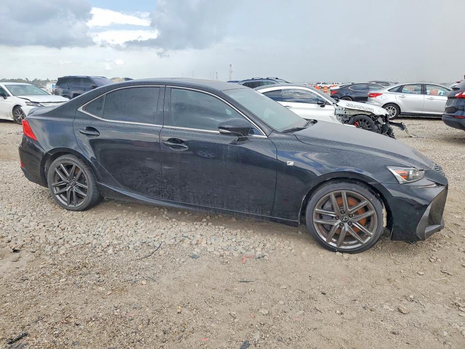 صورة رقم 4 من المزاد - 2020 LEXUS IS مع VIN JTHGA1D21L5102958