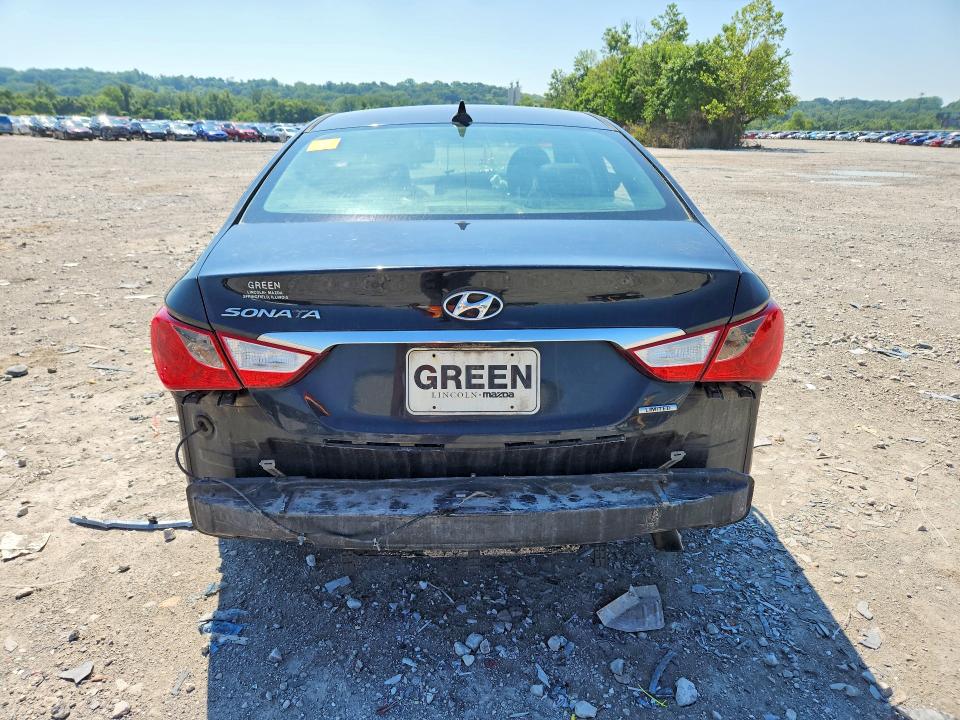 Photo 6 from auction – 2011 HYUNDAI SONATA with VIN 5NPEC4AC3BH267510