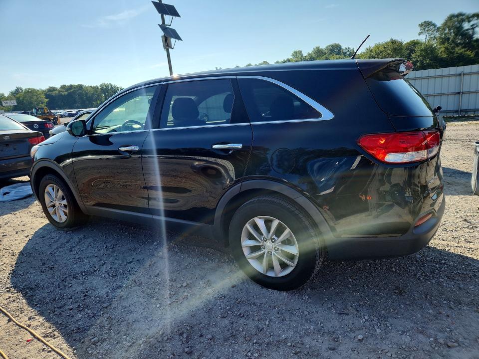 Photo 2 from auction – 2016 KIA SORENTO with VIN 5XYPG4A30GG094685