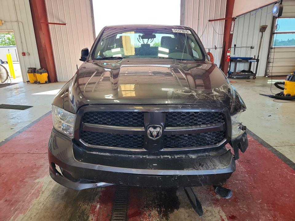 Photo 5 from auction – 2014 RAM 1500 with VIN 1C6RR7FT2ES343371
