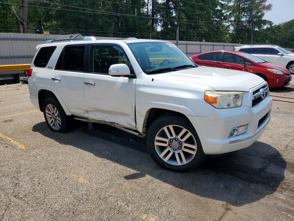 Photo 4 from auction – 2013 TOYOTA 4RUNNER with VIN JTEBU5JR3D5142533