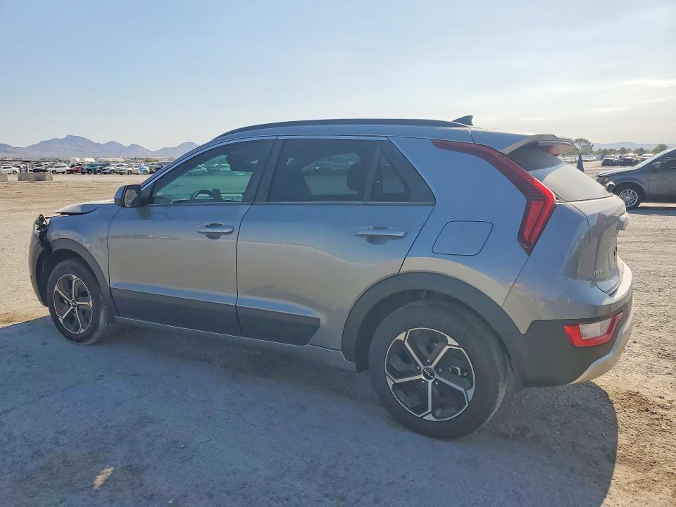 Photo 2 from auction – 2025 KIA NIRO with VIN KNDCP3LE8S5217853