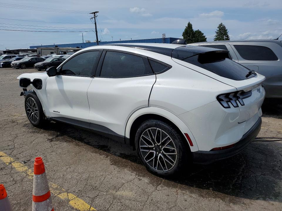 Снимка 2 от търг – 2025 FORD MUSTANG MACH-E с VIN 3FMTK3SUXSMA14699