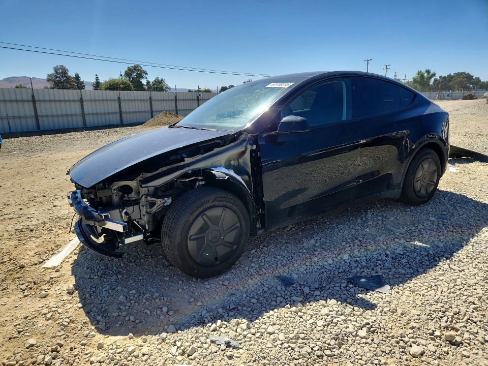 TESLA MODEL Y 2026 with VIN 7SAYGDED0TA604039 - Photo from auction