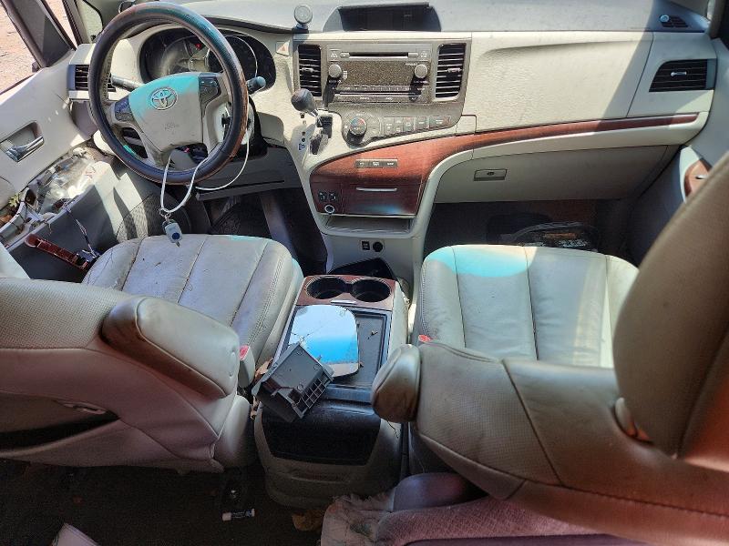 Photo 8 from auction – 2013 TOYOTA SIENNA with VIN 5TDYK3DC7DS328098