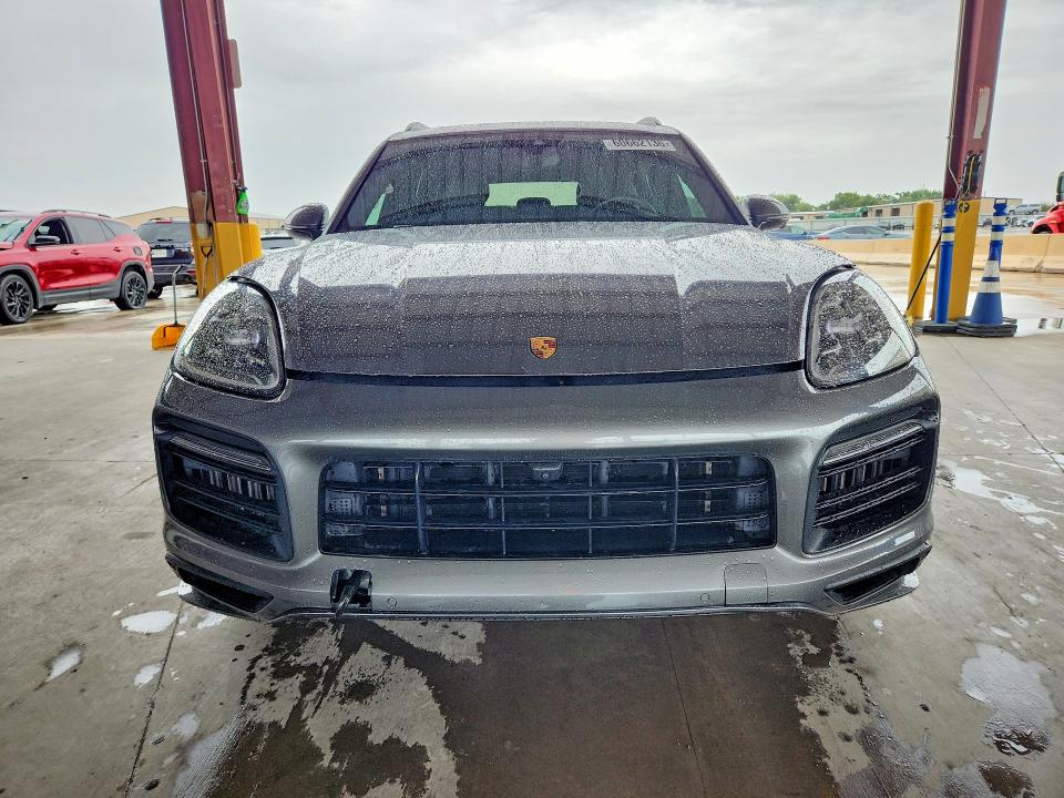 Photo 5 from auction – 2021 PORSCHE CAYENNE with VIN WP1AG2AY1MDA33179