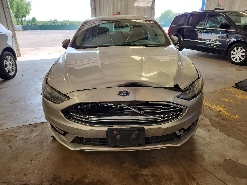 Photo 5 from auction – 2017 FORD FUSION with VIN 3FA6P0H97HR237787