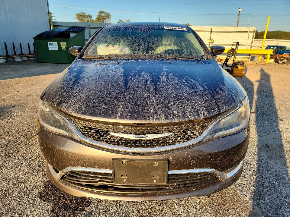 Photo 5 from auction – 2016 CHRYSLER 200 with VIN 1C3CCCAB2GN102925
