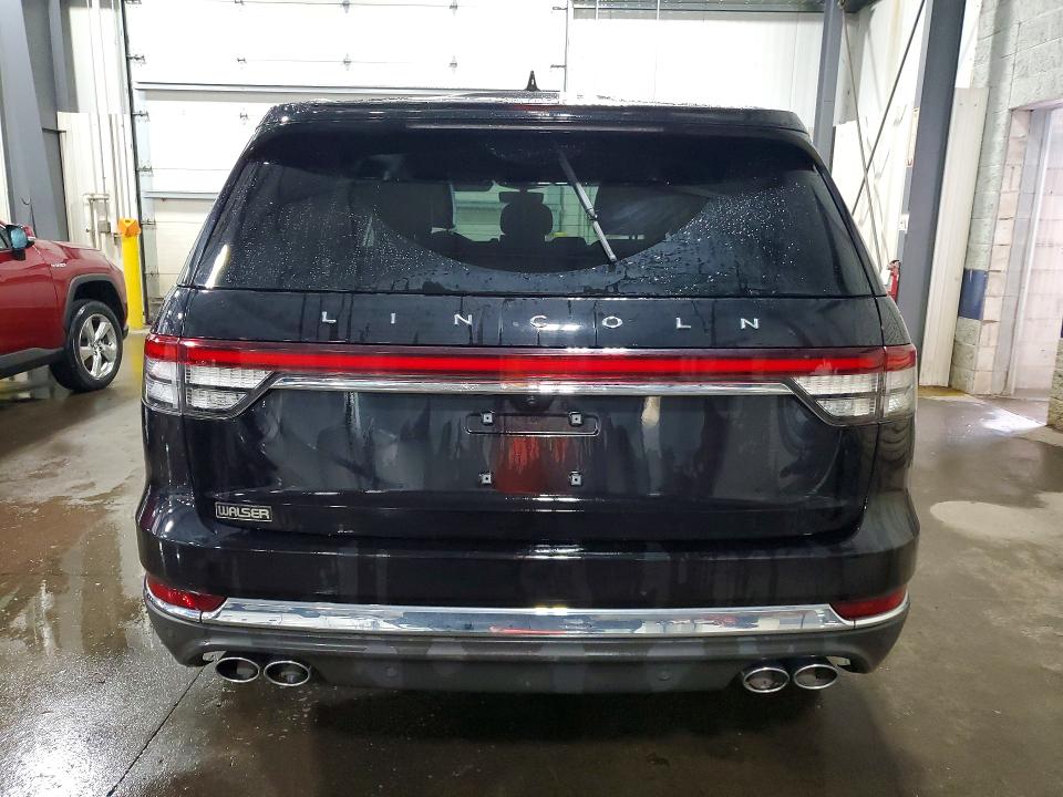 Photo 6 from auction – 2023 LINCOLN AVIATOR with VIN 5LM5J6XC9PGL12978