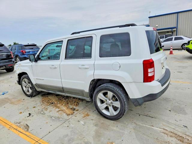 Photo 2 from auction – 2011 JEEP PATRIOT with VIN 1J4NT1GA8BD104145