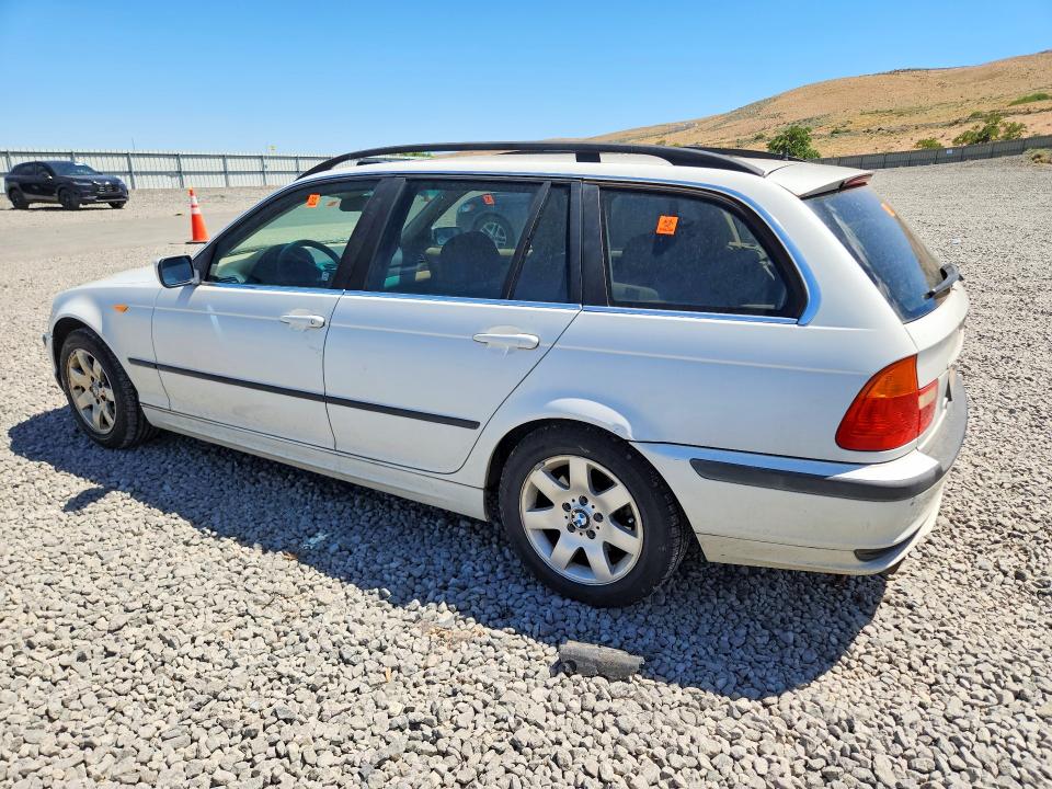 Photo 2 from auction – 2002 BMW 325 with VIN WBAEP33472PF00748