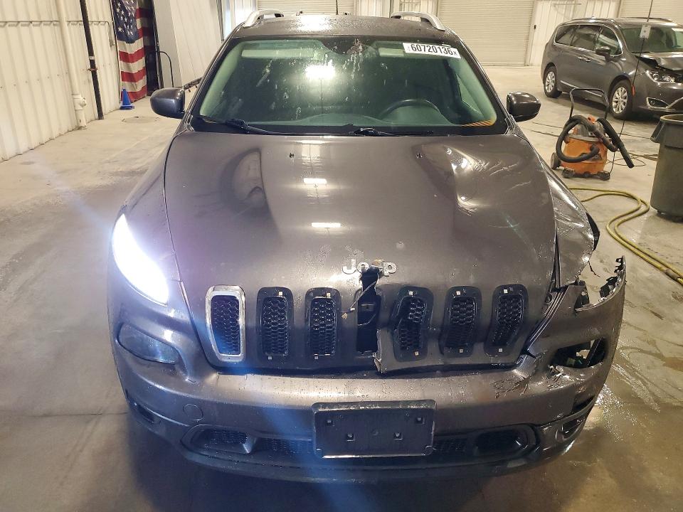 Photo 5 from auction – 2015 JEEP CHEROKEE with VIN 1C4PJMCS4FW687117