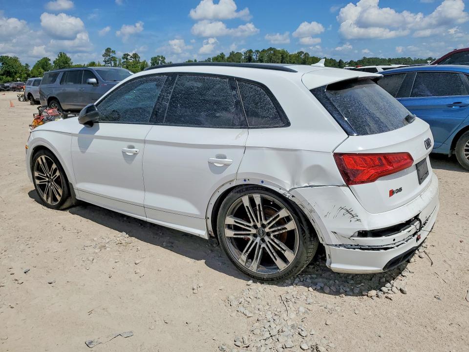 Foto 2 de la subasta – 2020 AUDI SQ5 con VIN WA1B4AFY6L2113390