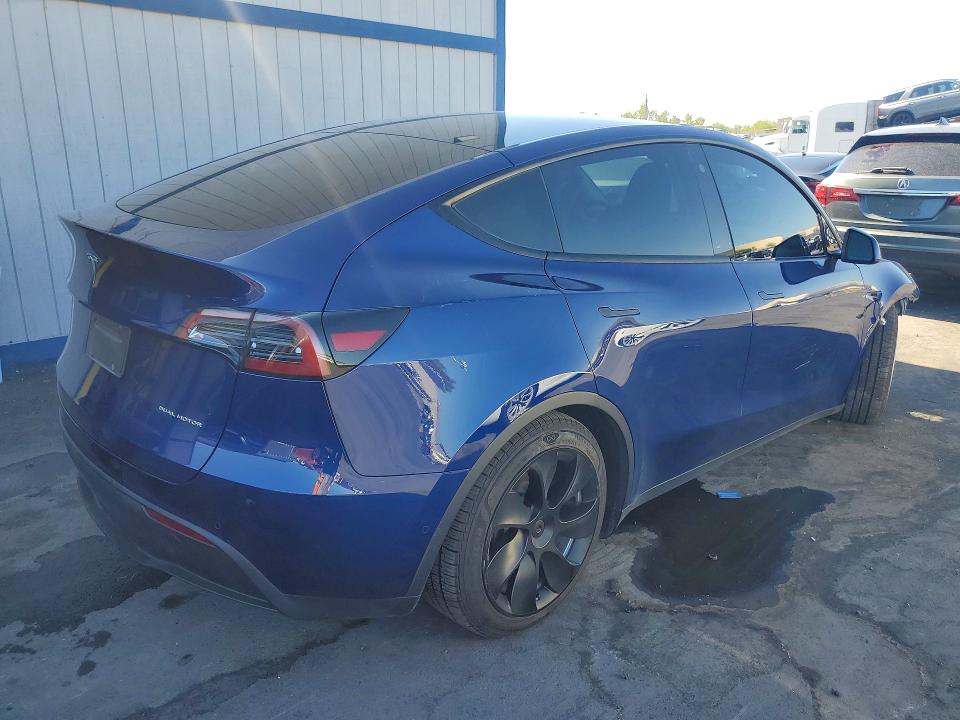 Photo 3 from auction – 2023 TESLA MODEL Y with VIN 7SAYGDEE0PF582626
