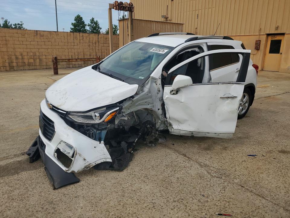CHEVROLET TRAX 2017 with VIN 3GNCJLSB7HL282248 - Photo from auction
