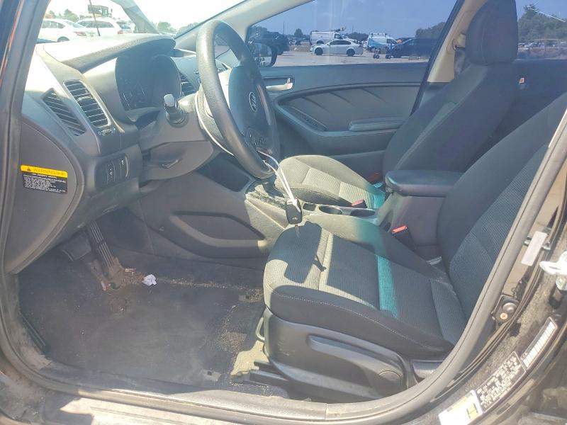 Photo 7 from auction – 2017 KIA FORTE with VIN 3KPFK4A72HE077530