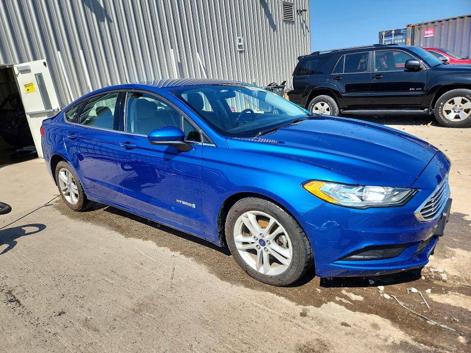 Photo 4 from auction – 2018 FORD FUSION with VIN 3FA6P0LU0JR146393